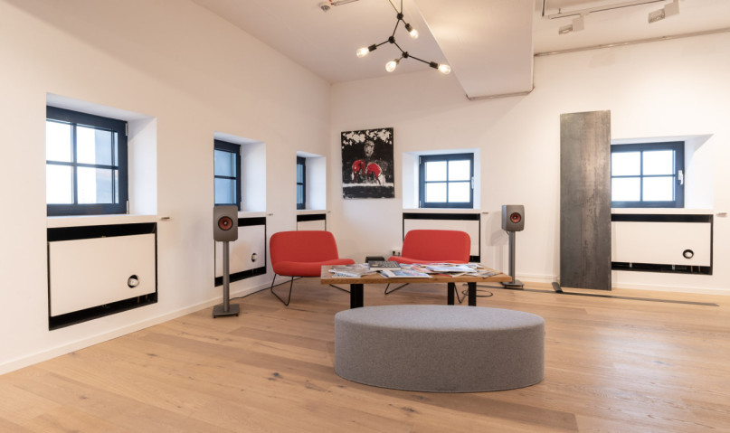 plush74 cool harbour showroom 6