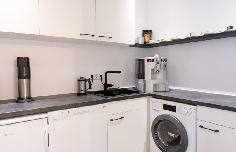 plush74 cool harbour showroom 7