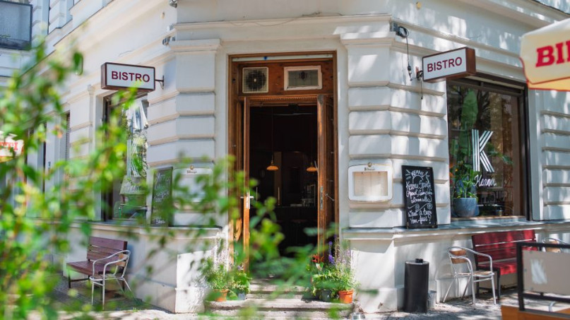 plush74 corner restaurant berlin kreuzberg 13