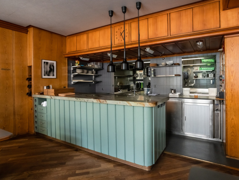 plush74 downtown tavern 12