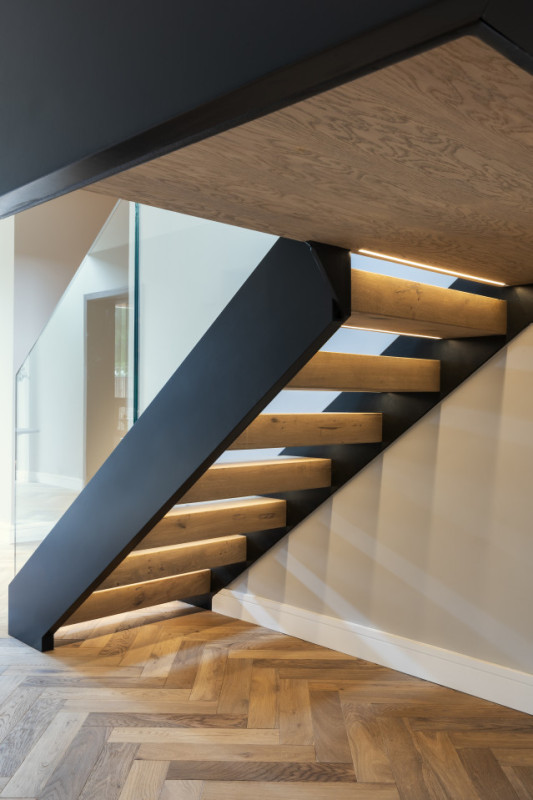 plush74 esher location house 19