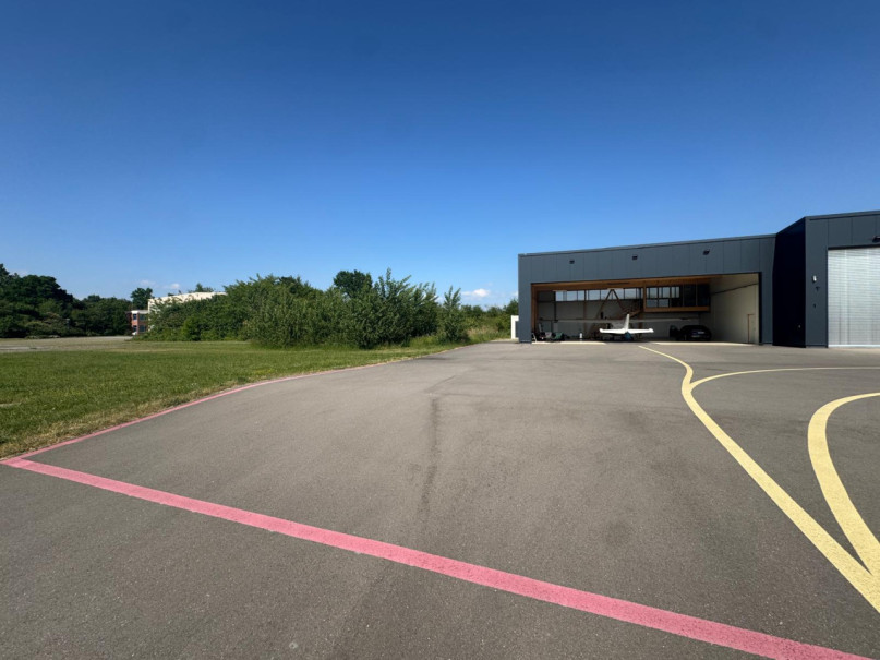 plush74 event photo film location germany speyer airfield hangar 4