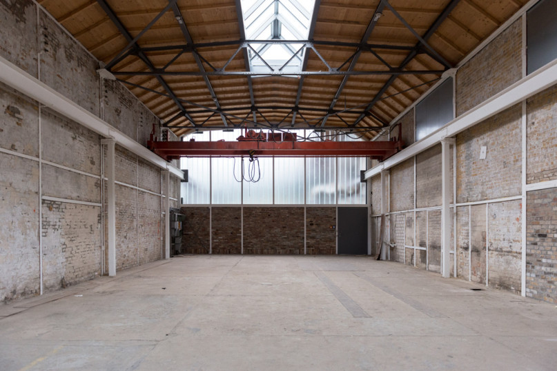 plush74 film foto event ort berlin deutschland industrieller brutalismus 32