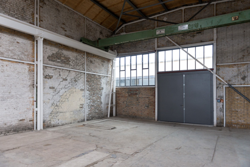 plüsch74 film foto veranstaltungsort berlin deutschland industrieller brutalismus 65