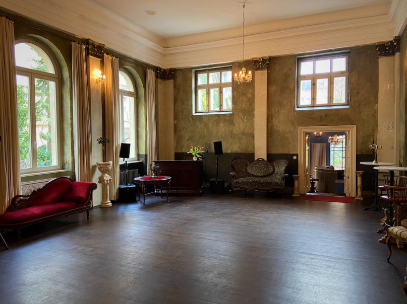plush74 film photo event location germany berlin ballroom 9