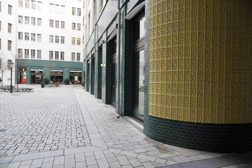 pluche74 film foto evenement locatie hamburg duitsland straten stadthof7