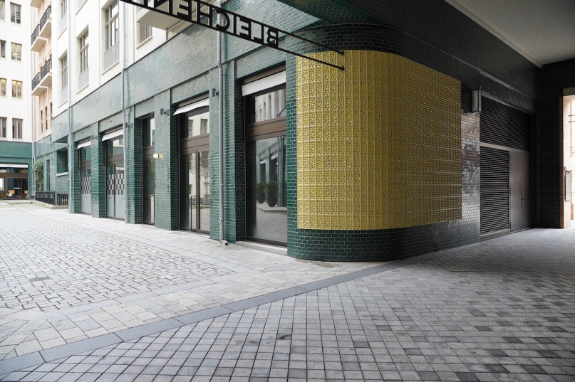 pluche74 film foto evenement locatie hamburg duitsland straten stadthof9