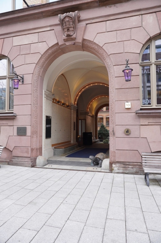 pluche74 film foto evenement locatie hamburg duitsland straten treppenhof1