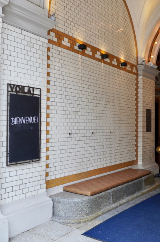 pluche74 film foto evenement locatie hamburg duitsland straten treppenhof2