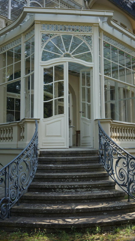 plush74 film photo shooting location scouting berlin area potsdam villa luxury garden historic45