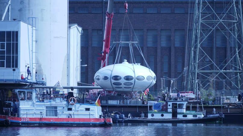 plush74 floating ufo 16