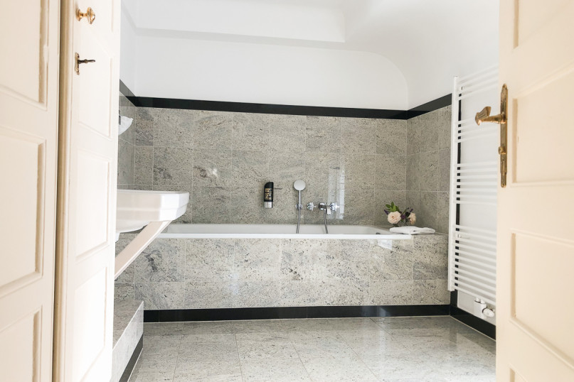 plush74 garden castle 12