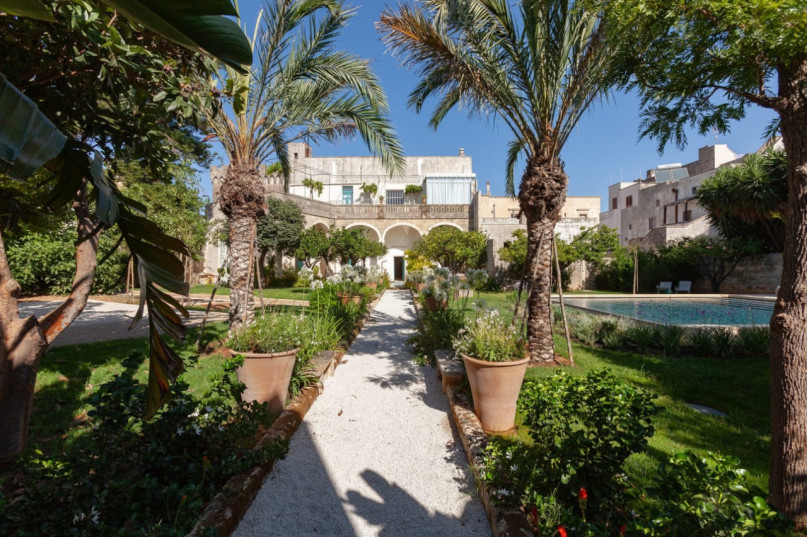 plush74 green tiled puglia palazzo 24