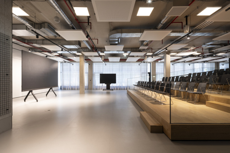 plush74 Haus der Kommunikation 7