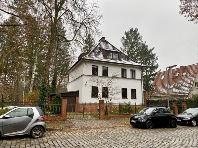 plush74 house with garden berlin area 13