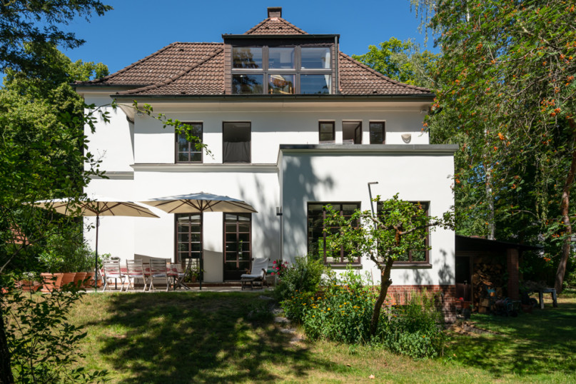 plush74 house with garden berlin area 2