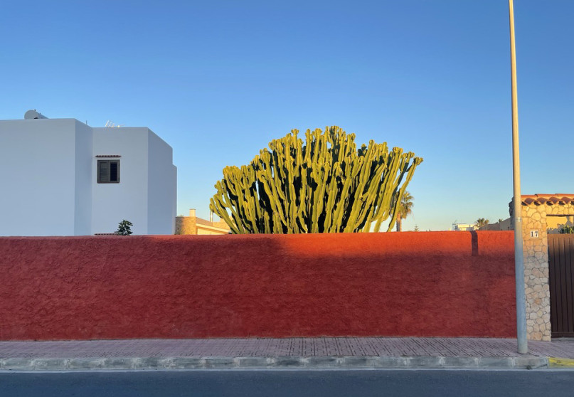 plush74 ibiza scout location agency photo film graphic streets7 (1)