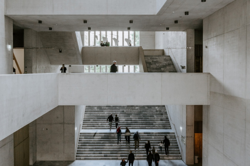 felpa74 icónica sede artística de zurich 10