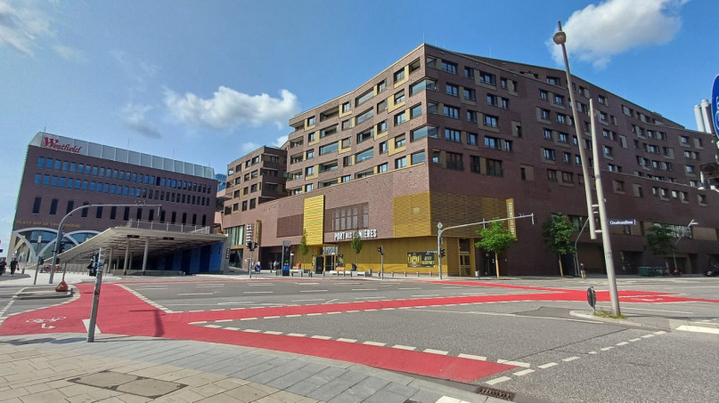 plush74 immersive art venue hafencity hamburg 5