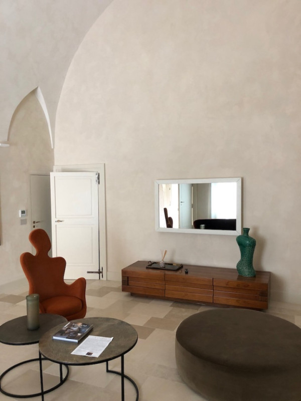 plush74 italy apulia location rent shoot film photo historic palazzo pool courtyard 14