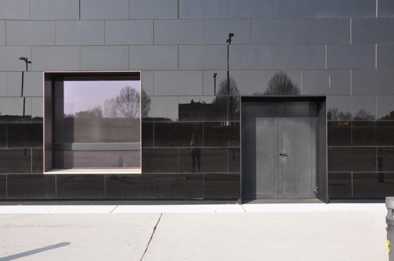 plush74 italy milano location rent shoot film photo streets parking modern architecture glass 14