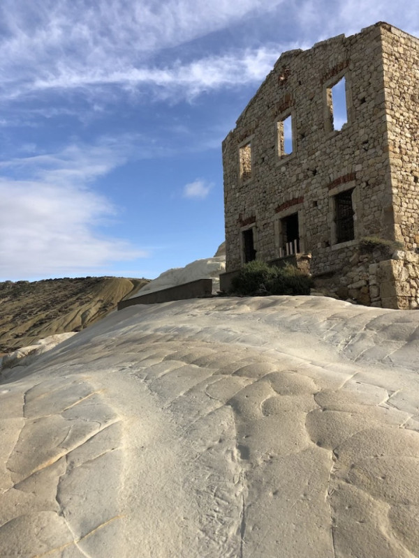 plush74 Italien Sizilien Drehort mieten Film Foto Strand Ruinen Felsen 5