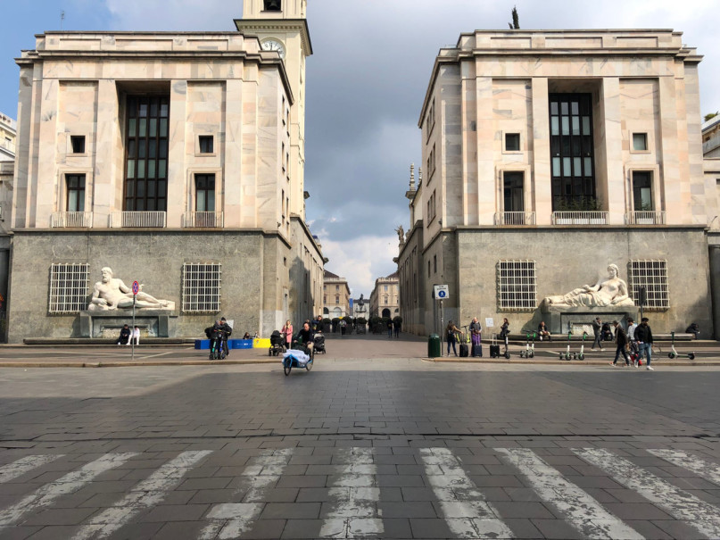 plush74 italy torino location rent shoot film photo streets piazza 2