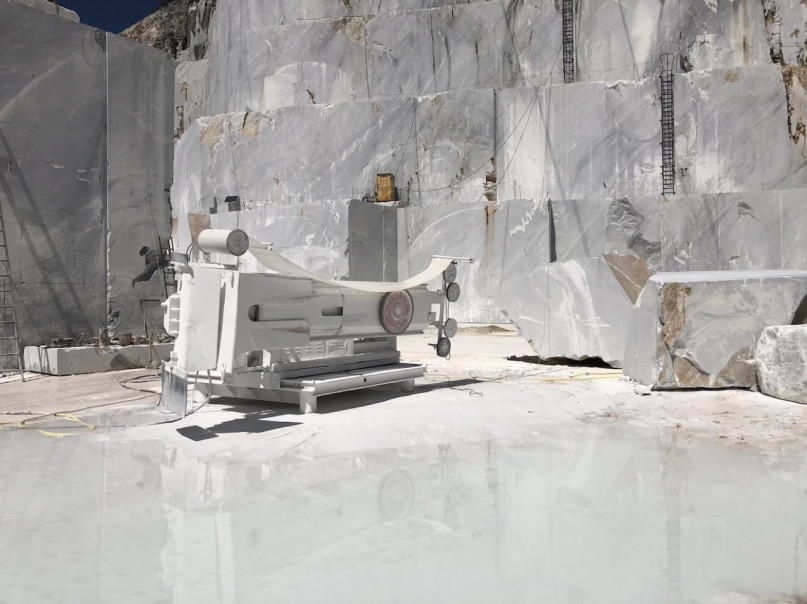 felpa74 italia toscana lugar alquiler rodaje película foto cantera de mármol montaña 16