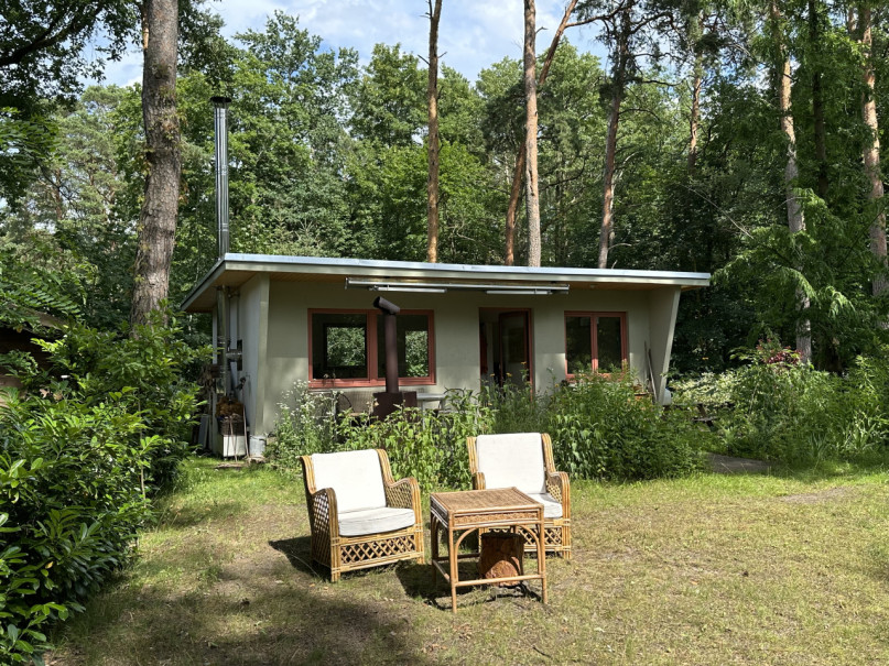 plush74 lakeside bungalow 1