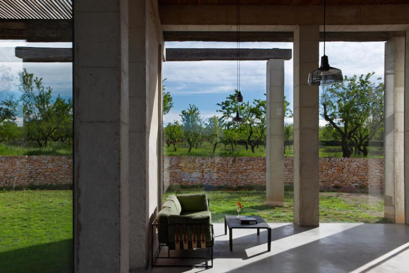 plush74 locaitons photo film production modernd design spain luxury villa200005