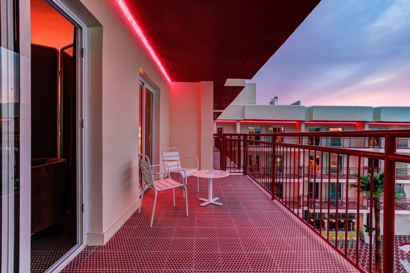 plush74 locaitons spanien ibiza foto film produktion hotel amrican diner00002