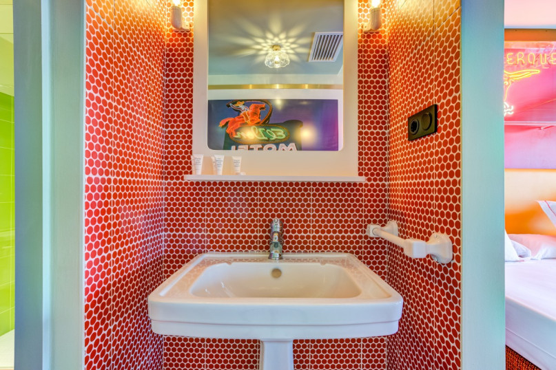 plush74 locaitons spanien ibiza foto film produktion hotel amrican diner00006