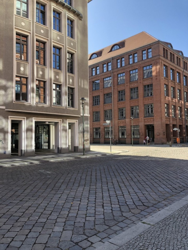 felpa74 ubicación calles berlín 16