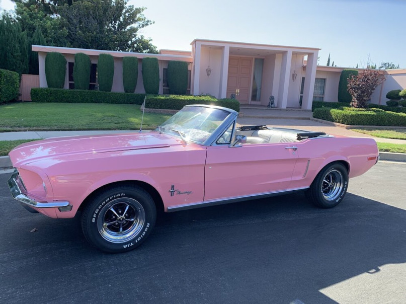 plush74 location california design vintage furniture pink palace shoot film photo fashion car scouting13