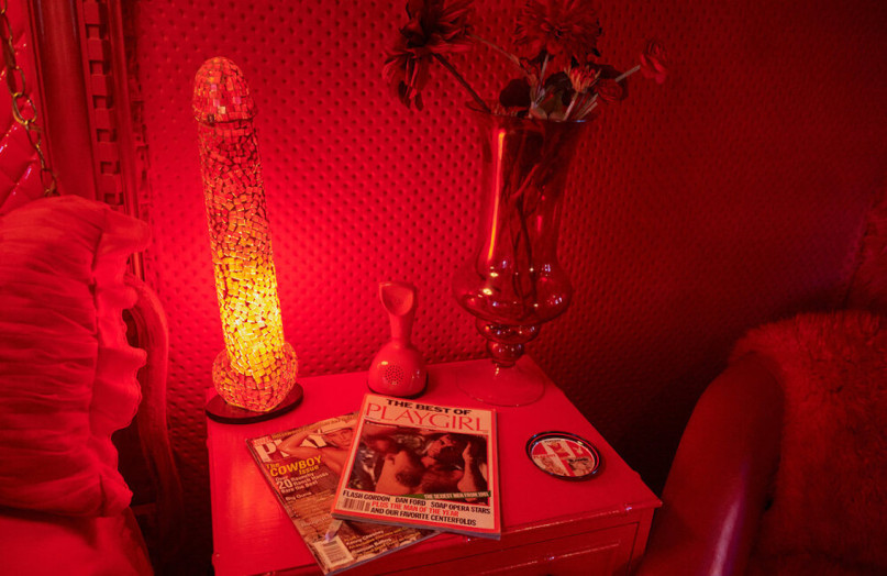 plush74 location california design vintage furniture pink palace shoot film photo fashion car scouting28