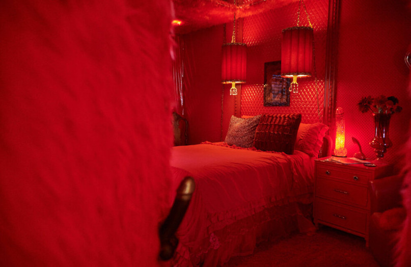 plush74 location california design vintage furniture pink palace shoot film photo fashion car scouting34