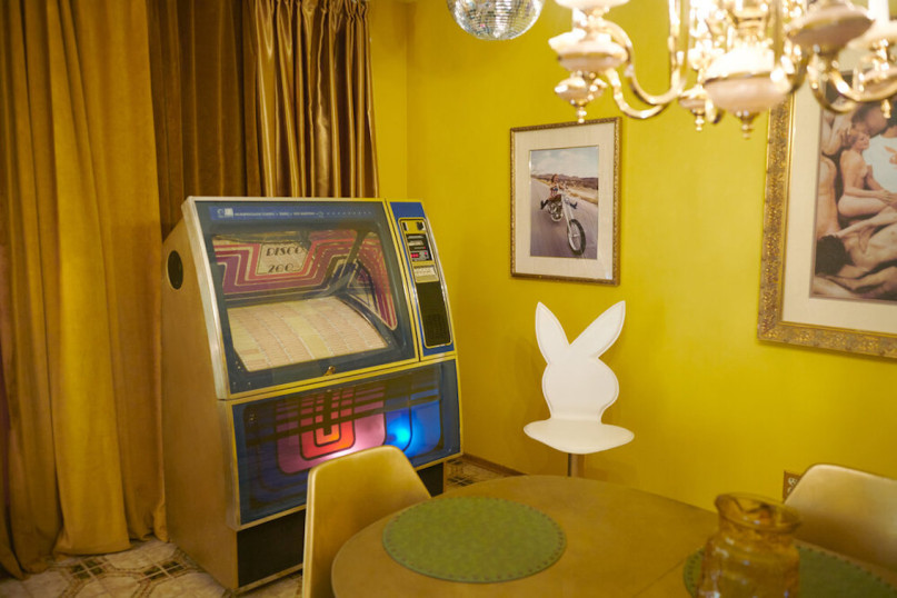 plush74 location california design vintage furniture pink palace shoot film photo fashion car scouting6