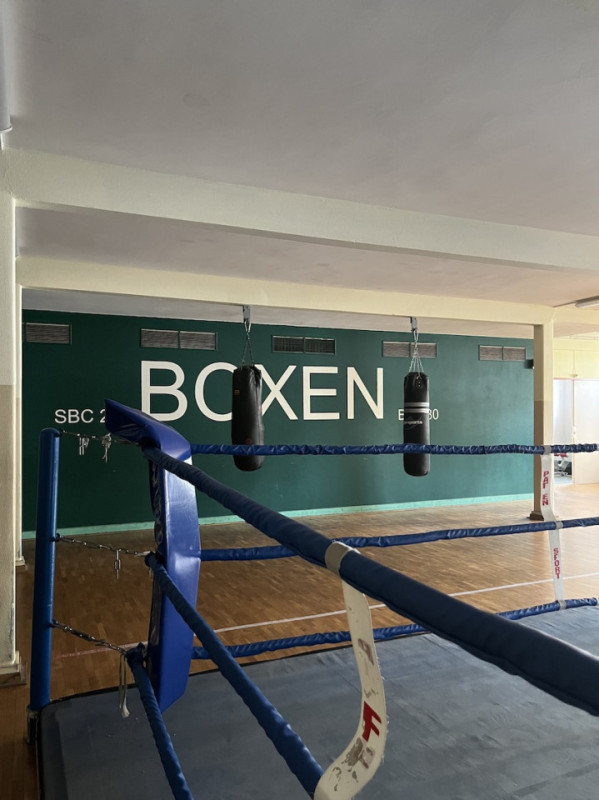 pluche74 locatie film foto evenement duitsland berlijn vintage gym fitness boksen 137