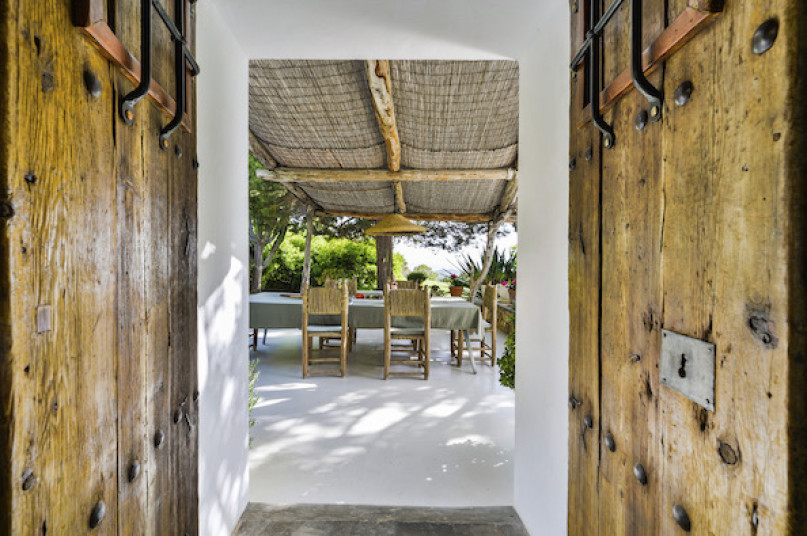 plush74 location film photo villa ibiza rustic00021