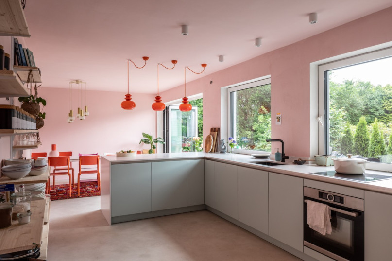 plush74 location hamburg bungalow house colors bauhaus 60ies scouting agency photo film 19