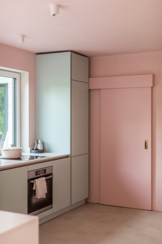 plush74 location hamburg bungalow house colors bauhaus 60ies scouting agency photo film 21