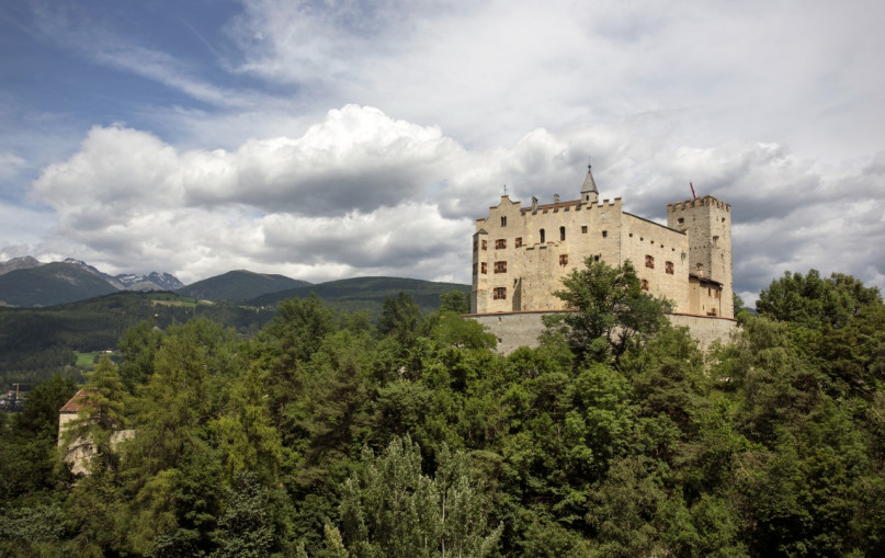 plush74 standort messner museum ripa italien7