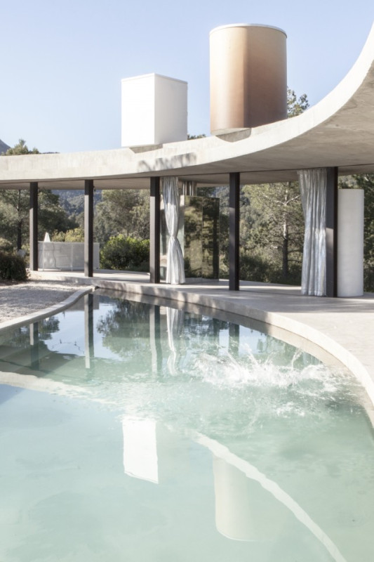 plush74 location photo film architecture conrete nature office madrid spain3