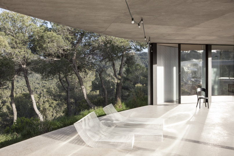 plush74 location photo film architecture conrete nature office madrid spain6