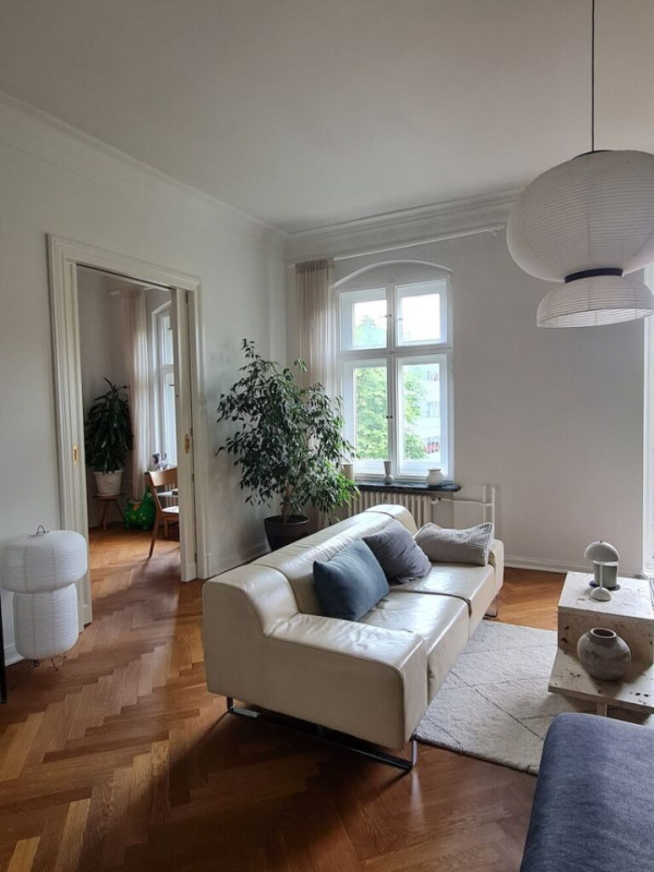 plush74 location photo film berlin event location apartment berlin germany altbau2 (1)