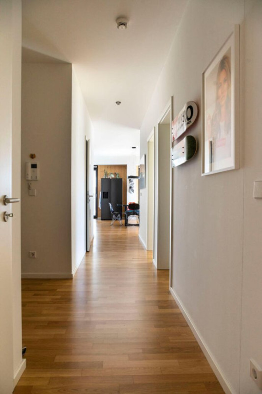 plush74 location photo film berlin event location berlin apartment wood6