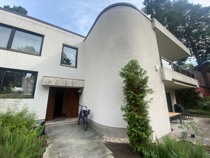 plush74 location photo film berlin germany villa 15