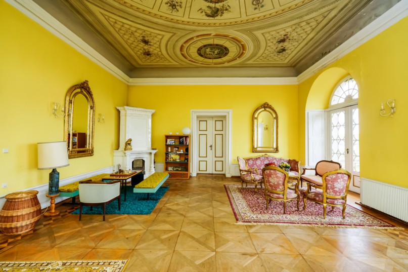 plush74 location foto film castello storico stucco altbau germania39