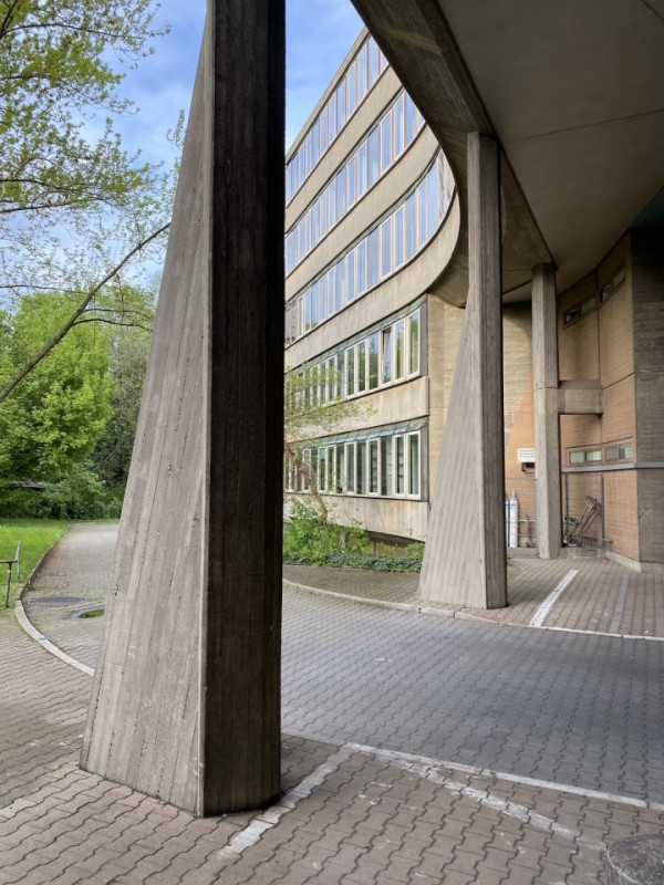 plush74 location foto film event berlin deutschland brutalismus 25