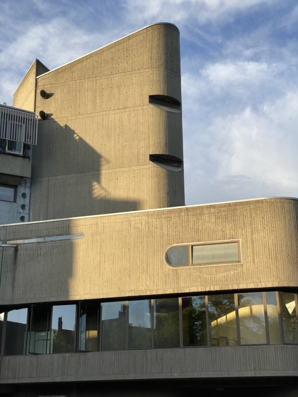 plush74 location foto film event berlin deutschland brutalismus 35